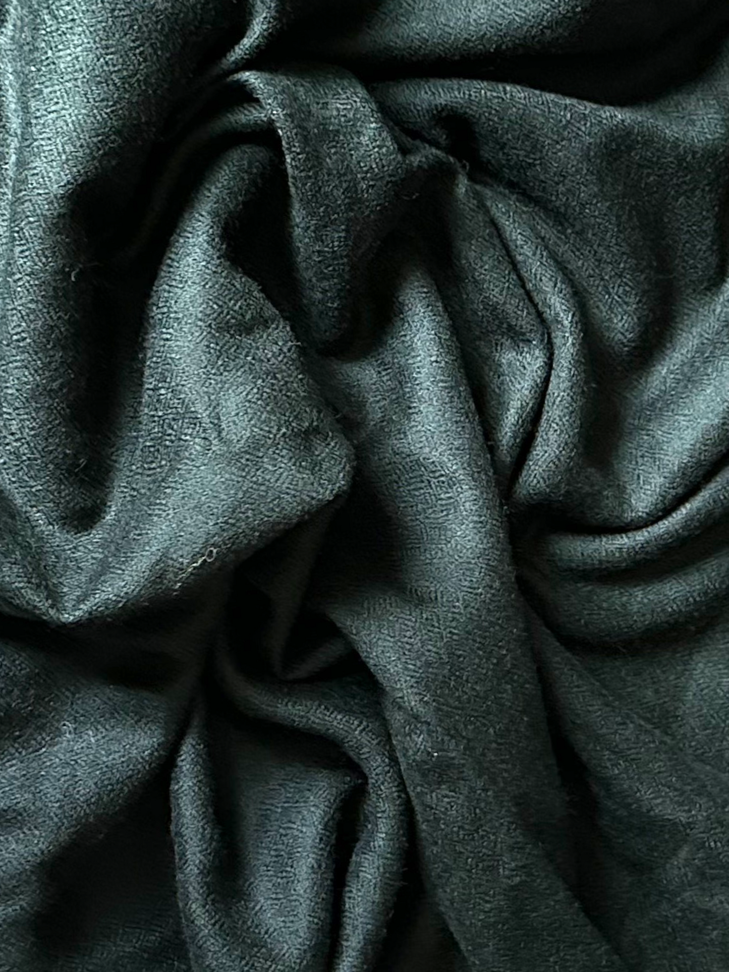 Women’s Dark Emerald Green Cashmere Scarf – 100% Pure & Luxuriously Soft